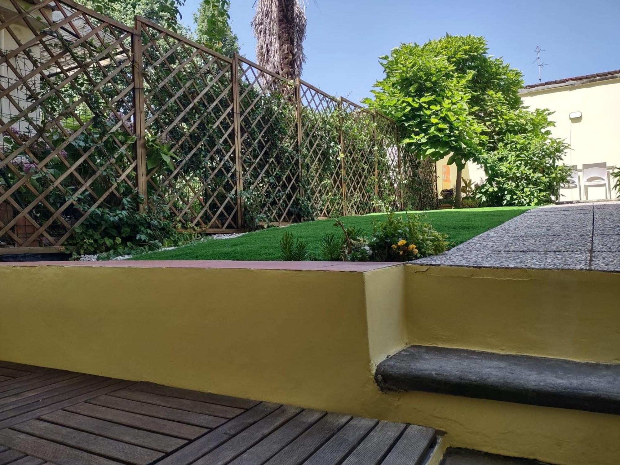 Movie Star Apartment With Garden ฟลอเรนซ์ ภายนอก รูปภาพ